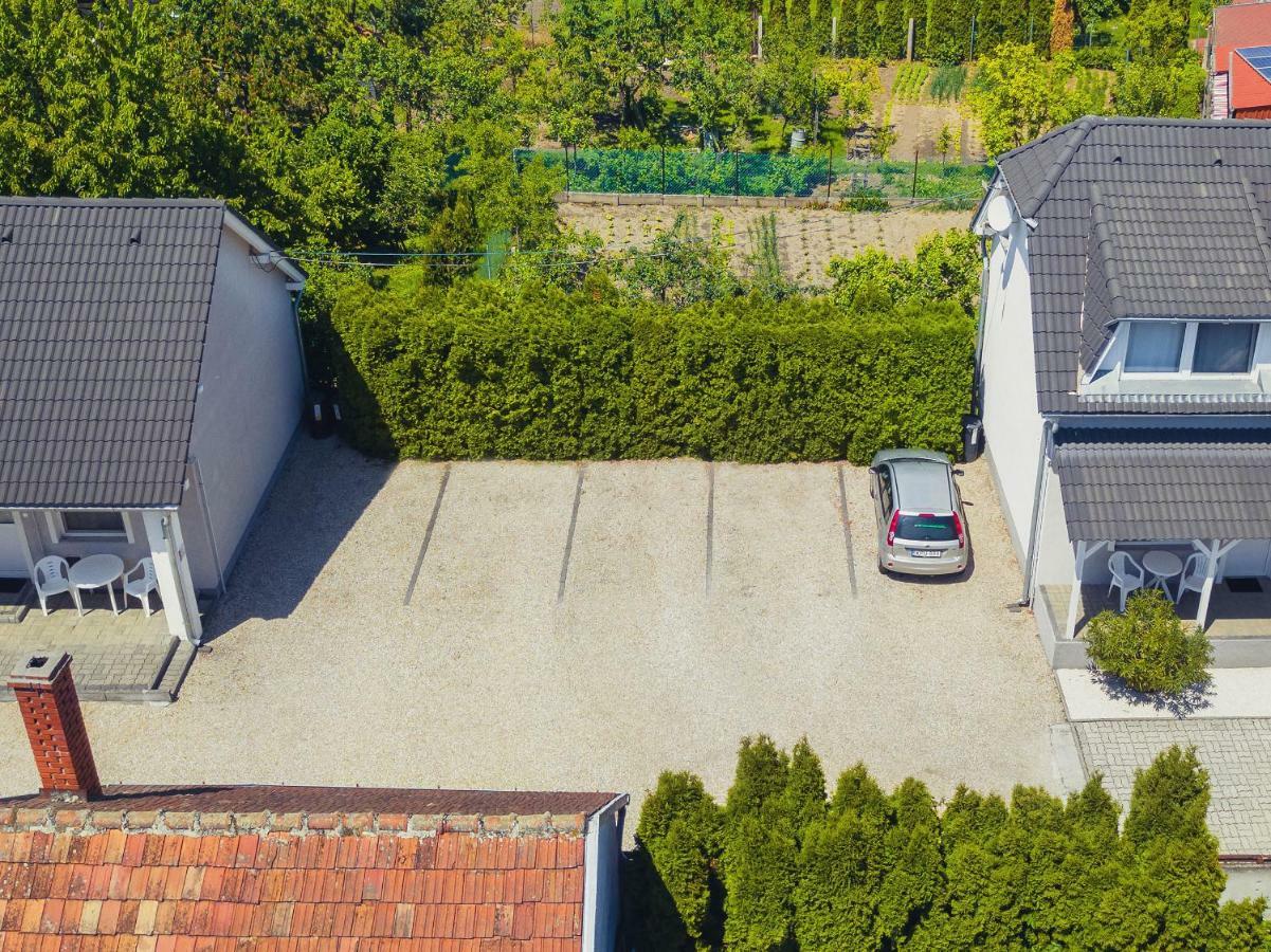 Apartman Szanyi Buk Exterior foto