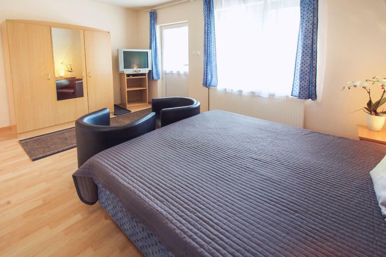 Apartman Szanyi Buk Exterior foto