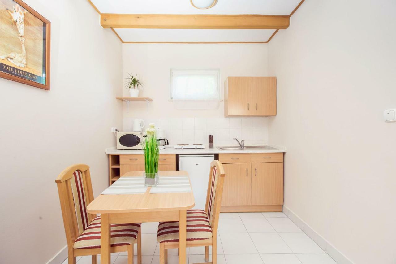 Apartman Szanyi Buk Exterior foto