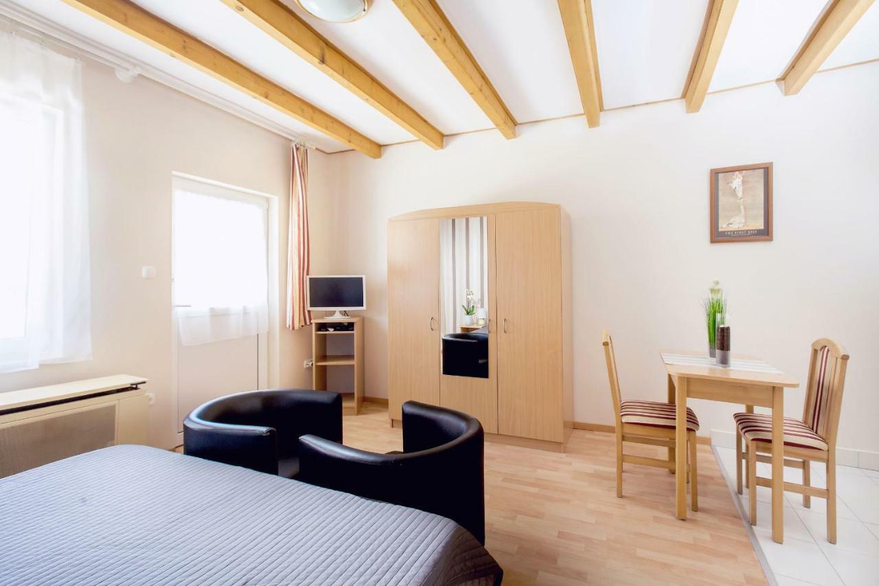Apartman Szanyi Buk Exterior foto